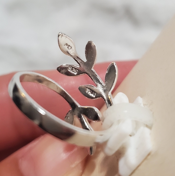Silver 925 Leaf branch wrap ring Nwt Size 8 - Picture 2 of 2
